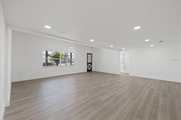 Empty room, Interior, Recessed Lighting, Wood Texture Flooring