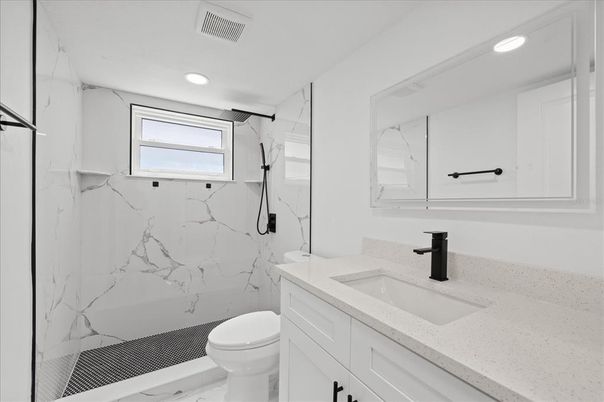 Bathroom, Interior, Marble, Marble Walls, Recessed Lighting