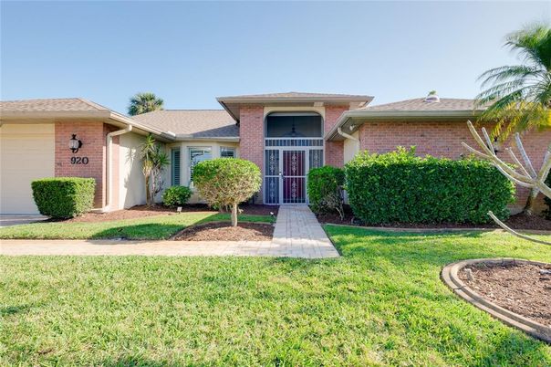 Exterior, Facade, Brick Facade, Ranch
