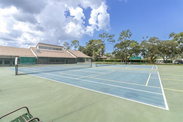 Exterior, Tennis Courts