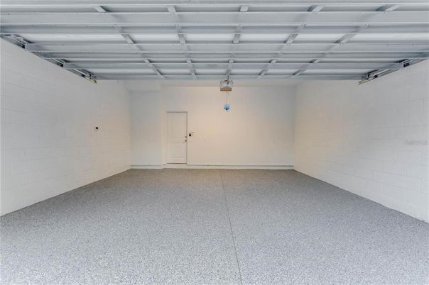 Garage, Interior