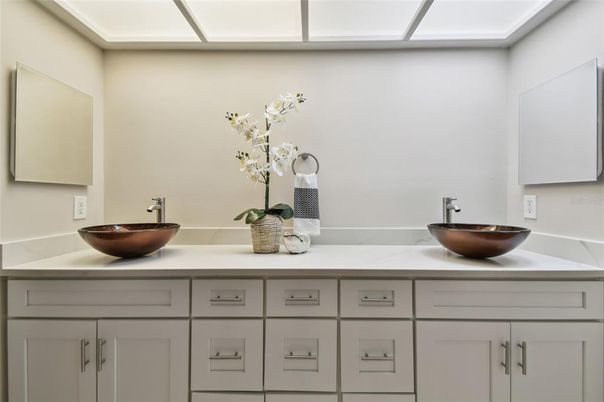 Bathroom, Dual Sink Vanities, Interior