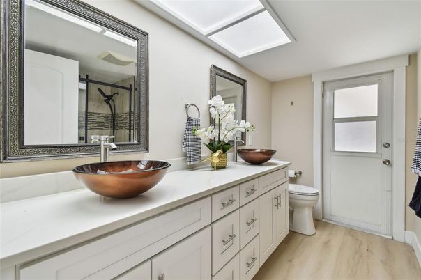 Bathroom, Dual Sink Vanities, Interior, Wood Texture Flooring