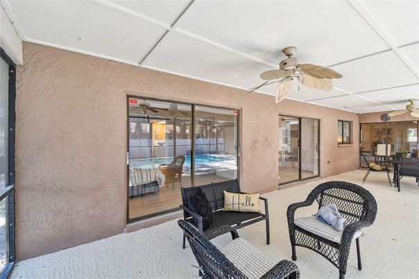 Dining room, Interior