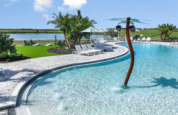 Exterior, Pool, Water