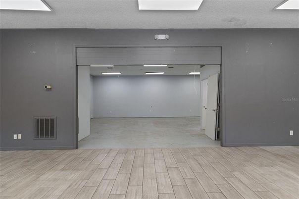 Empty room, Interior, Recessed Lighting, Wood Texture Flooring