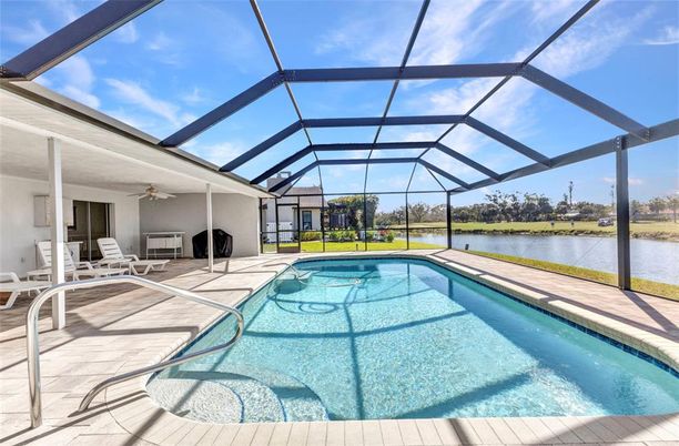 Glass Ceilings, Interior, Pool, Sun Room, Water