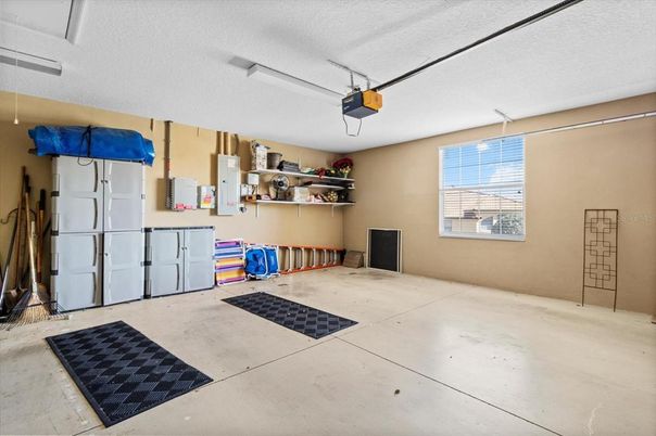 Garage, Interior