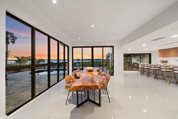 Dining room, Interior, Kitchen, Recessed Lighting, Water