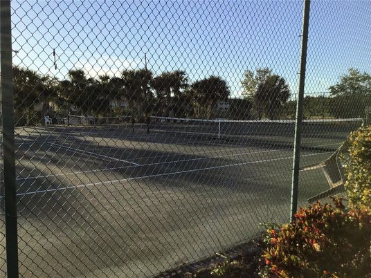 Exterior, Tennis Courts