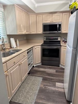 Interior, Kitchen, Wood Texture Flooring