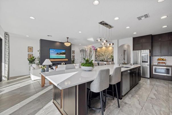 Dining room, Interior, Kitchen, Living room, Pendant Lights, Recessed Lighting, Stainless Steel Appliances
