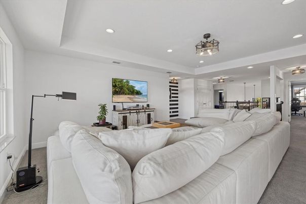 Interior, Living room, Pendant Lights, Recessed Lighting