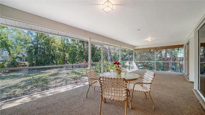 Dining room, Interior, Sun Room