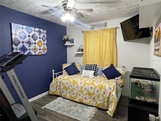 Bedroom, Fitness Equipment, Interior, Wood Texture Flooring