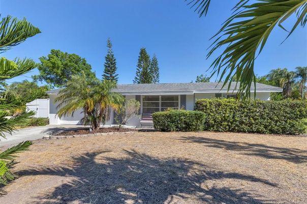 Attached, Backyard, Exterior, Facade, Ranch
