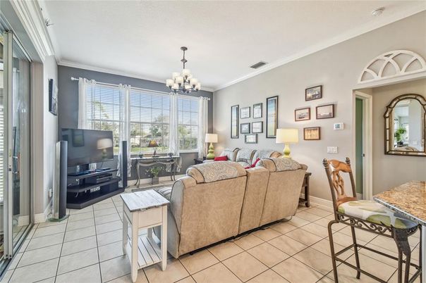 Chandelier, Dining room, Interior, Living room
