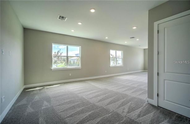 Empty room, Interior, Recessed Lighting