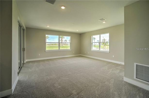 Empty room, Interior, Recessed Lighting