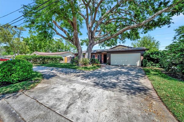 Backyard, Detached Garage, Exterior