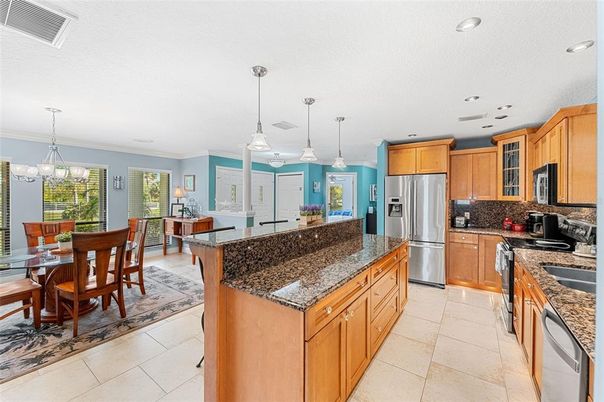Dining room, Interior, Kitchen, Pendant Lights, Recessed Lighting, Stainless Steel Appliances