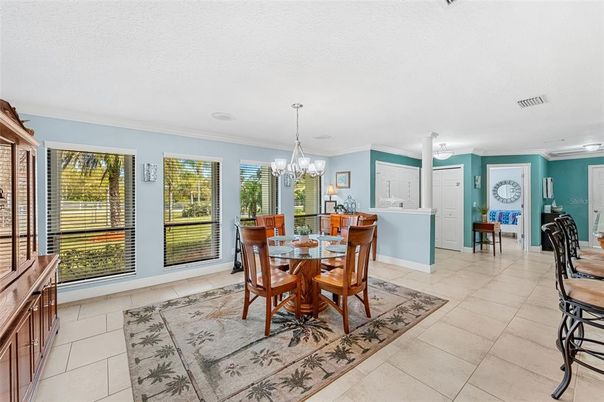Chandelier, Dining room, Interior