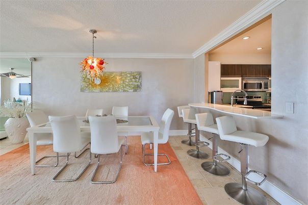 Dining room, Interior, Kitchen, Pendant Lights, Recessed Lighting, Stainless Steel Appliances