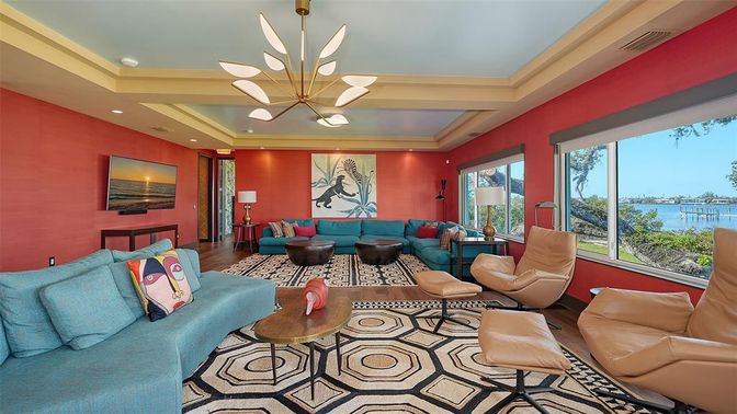Interior, Living room, Pendant Lights, Recessed Lighting, Water, Wood Texture Flooring