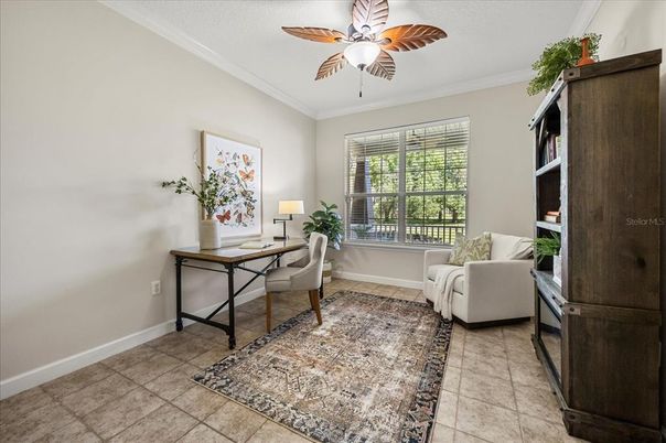 Home Office, Interior