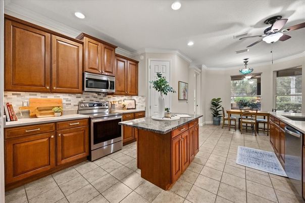 Dining room, Interior, Kitchen, Recessed Lighting, Stainless Steel Appliances