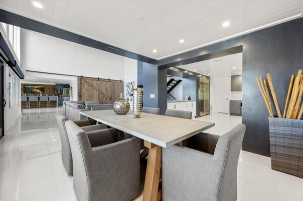 Dining room, Interior, Recessed Lighting
