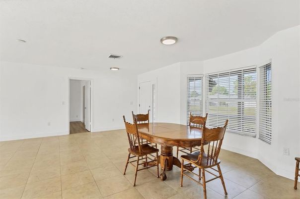 Dining room, Interior, Recessed Lighting