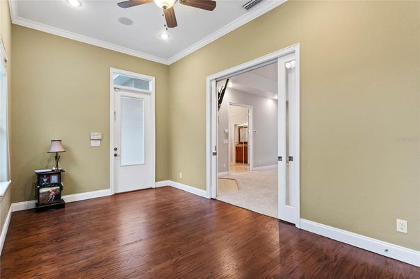 Empty room, Interior, Recessed Lighting, Wood Texture Flooring