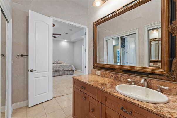 Bathroom, Bedroom, Dual Sink Vanities, Interior, Recessed Lighting
