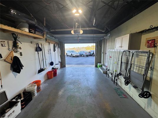 Garage, Interior