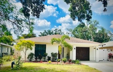 Attached, Backyard, Exterior, Facade, Ranch
