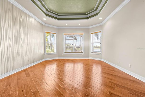 Empty room, Interior, Recessed Lighting, Wood Texture Flooring