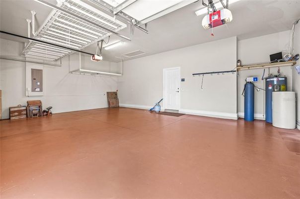 Garage, Interior