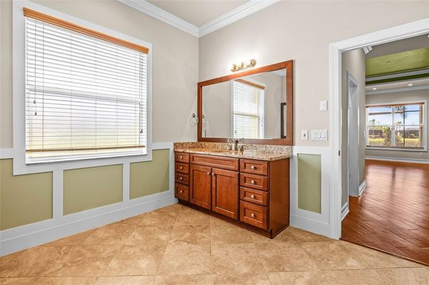 Bathroom, Interior, Recessed Lighting, Wood Texture Flooring