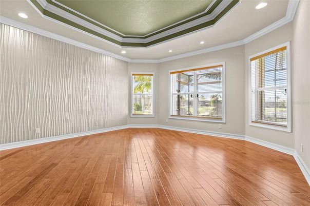 Empty room, Interior, Recessed Lighting, Wood Texture Flooring