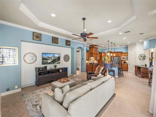 Interior, Kitchen, Living room, Pendant Lights, Recessed Lighting, Stainless Steel Appliances
