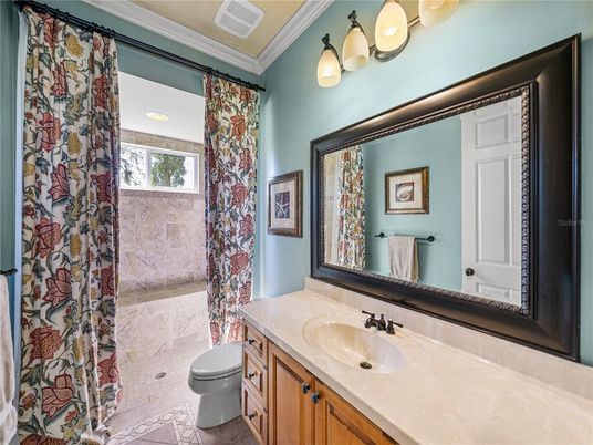 Bathroom, Interior, Recessed Lighting