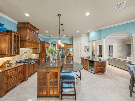 Interior, Kitchen, Living room, Pendant Lights, Recessed Lighting, Stainless Steel Appliances
