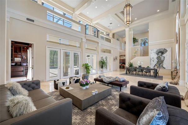 Dining room, Interior, Living room, Pendant Lights, Recessed Lighting