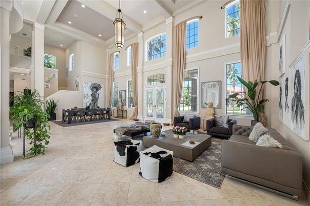 Dining room, Interior, Living room, Pendant Lights, Recessed Lighting