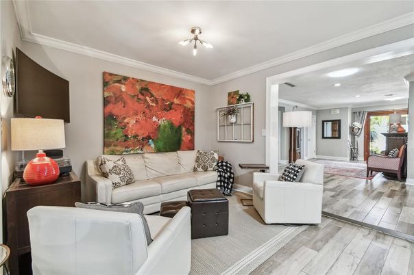 Interior, Living room, Recessed Lighting, Wood Texture Flooring