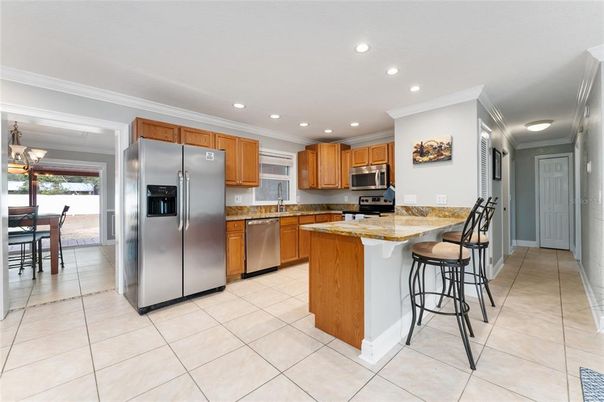 Dining room, Interior, Kitchen, Recessed Lighting, Stainless Steel Appliances