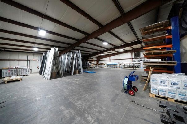 Garage, Interior