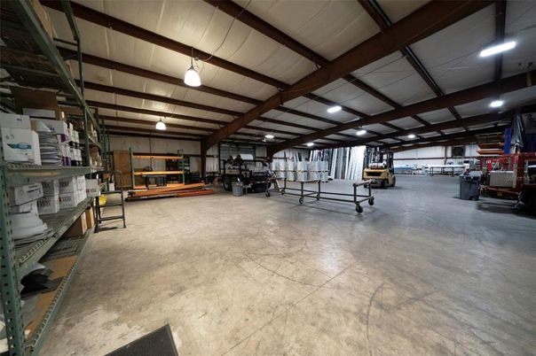 Fitness Equipment, Interior, Wooden Beams