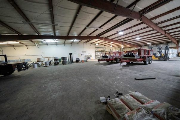 Garage, Interior, Recessed Lighting, Wooden Beams